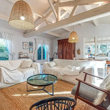 Charmante Maison Avec Piscine