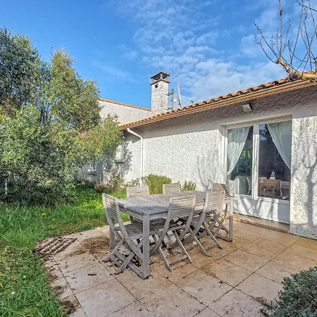 Charmante Maison Avec Piscine بيت للعطل سانت باليه سور مير